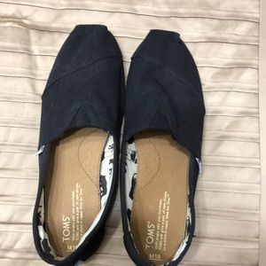 Men’s TOMS shoes